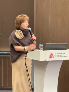 15.05.2025 на VII международной Междисциплинарной научно-практической конференции Азова О.И.  сделала доклад